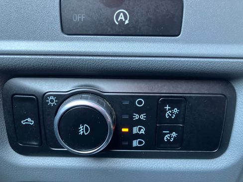 Used 2025 Ford F150 XLT w/ Equipment Group 301A Standard image 15