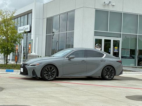 Used 2024 Lexus IS 350 F Sport RWD image 2