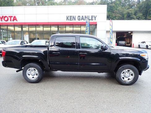 Certified 2023 Toyota Tacoma SR AWD/4WD image 2