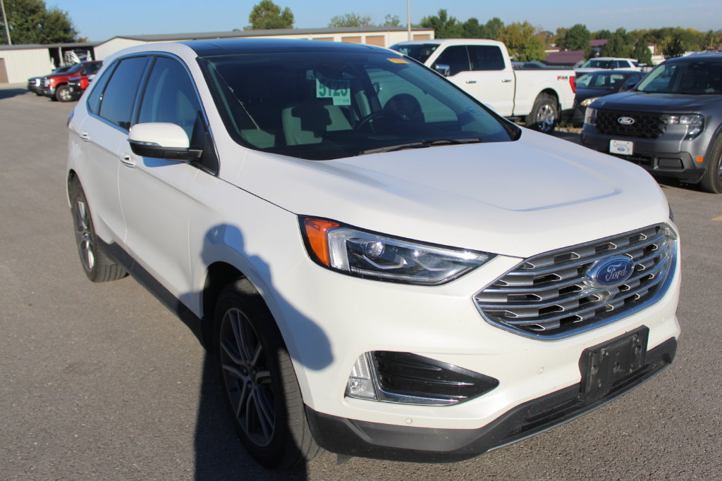 Used 2024 Ford Edge Titanium w/ Equipment Group 301A AWD/4WD image 8