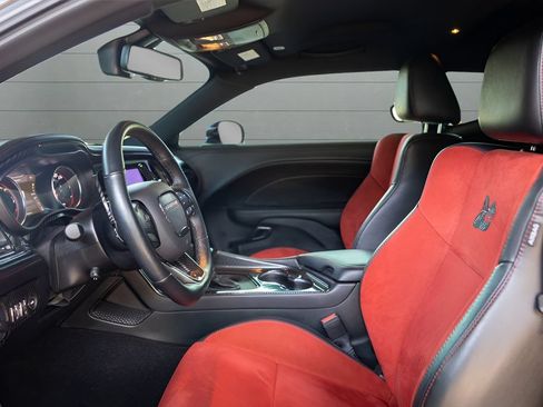 Used 2023 Dodge Challenger R/T Scat Pack RWD image 39