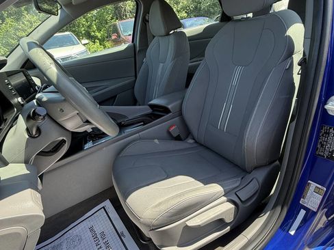 Used 2022 Hyundai Elantra SEL w/ Cargo Package FWD image 35