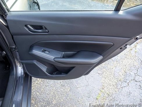 Used 2025 Nissan Altima 2.5 SV FWD image 22