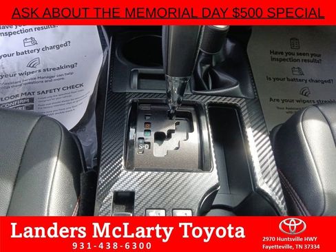 Used 2023 Toyota 4Runner TRD Off-Road Premium w/ Moonroof Package AWD/4WD image 26