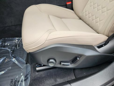 New 2026 Volvo XC60 T8 Plus w/ Protection Package Premier AWD/4WD image 16
