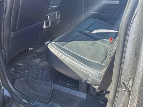 Used 2022 Ford F350 Lariat w/ Tremor Off-Road Package AWD/4WD image 7