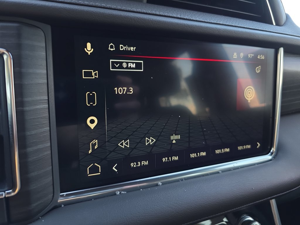 Used 2023 GMC Yukon Denali RWD image 21