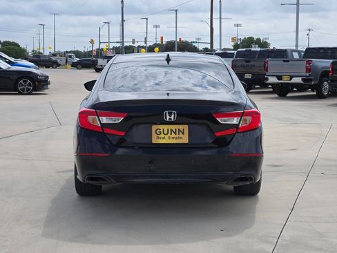 Used 2018 Honda Accord EX-L image 4