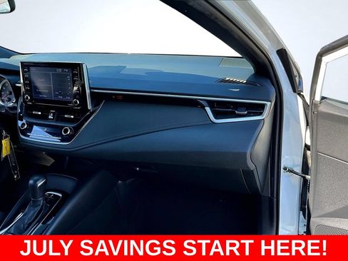 Used 2021 Toyota Corolla SE w/ Carpet Mat Package (TMS) FWD image 33