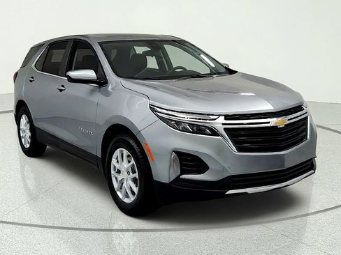 Used 2024 Chevrolet Equinox LT FWD image 7