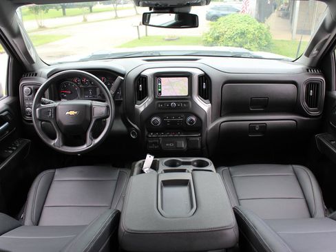 Used 2024 Chevrolet Silverado 2500 W/T w/ WT/CX Safety Package AWD/4WD image 28