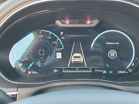 Certified 2023 Genesis GV70 2.5T w/ Sport Prestige Package image 9