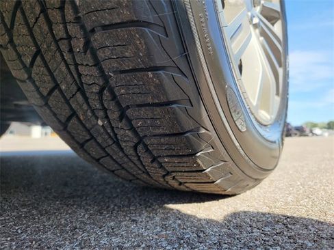 Used 2018 Cadillac XT5 Luxury image 18