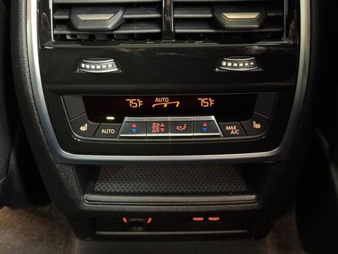 Certified 2025 BMW X5 xDrive40i AWD/4WD image 12