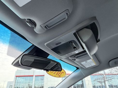 Used 2018 Toyota Camry SE image 27