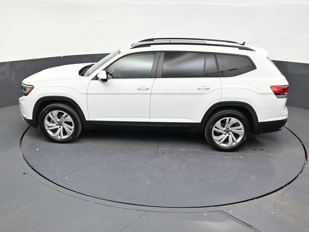 Used 2023 Volkswagen Atlas SE w/ Panoramic Sunroof Package FWD image 13