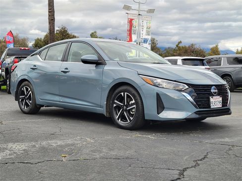 Used 2024 Nissan Sentra SV image 33