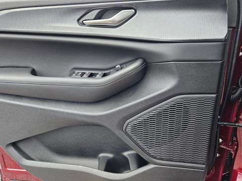 New 2025 Jeep Grand Cherokee Altitude image 11