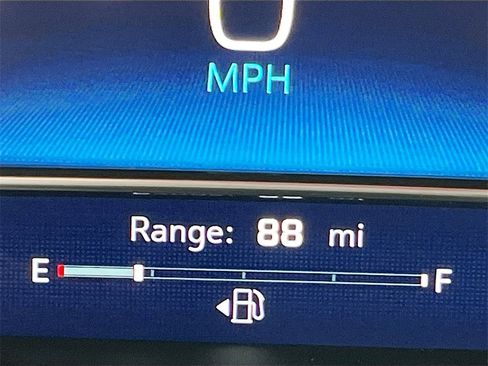 Used 2024 Chevrolet Silverado 1500 LT image 12