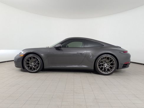 Certified 2022 Porsche 911 Carrera RWD image 2