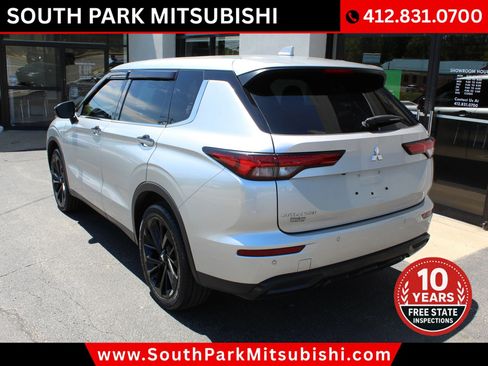 Used 2022 Mitsubishi Outlander SEL Black Edition FWD image 7