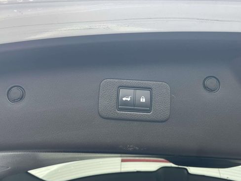 Used 2021 Nissan Armada Platinum w/ Captain's Chairs Package AWD/4WD image 11
