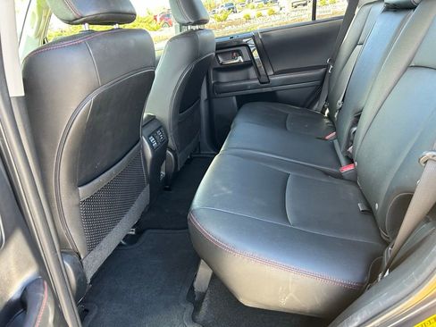 Used 2024 Toyota 4Runner TRD Off-Road Premium AWD/4WD image 26