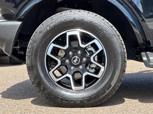 Used 2025 Ford Bronco Outer Banks image 34