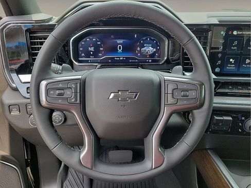 Used 2024 Chevrolet Silverado 1500 High Country w/ Midnight Edition AWD/4WD image 19