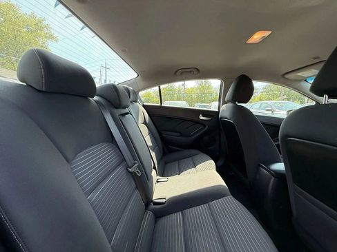 Used 2017 Kia Forte LX w/ LX Popular Package image 39
