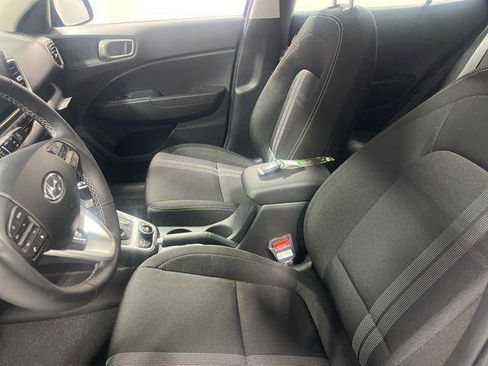 New 2026 Hyundai Venue SEL FWD image 8