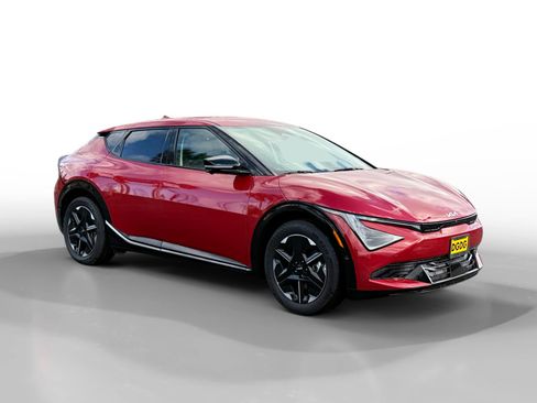 New 2025 Kia EV6 Wind image 7