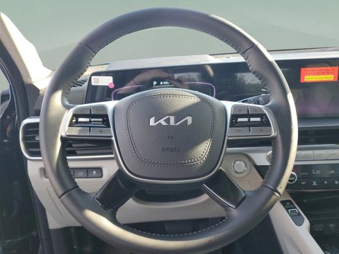 New 2025 Kia Telluride S image 19