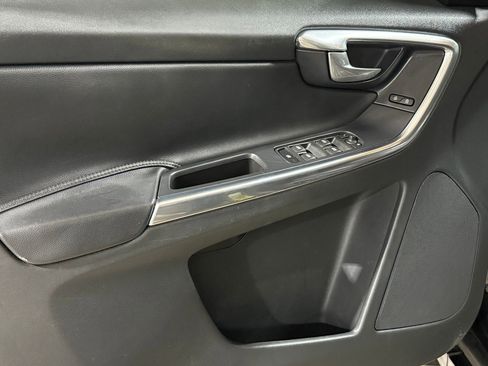 Used 2015 Volvo XC60 T5 Premier image 13