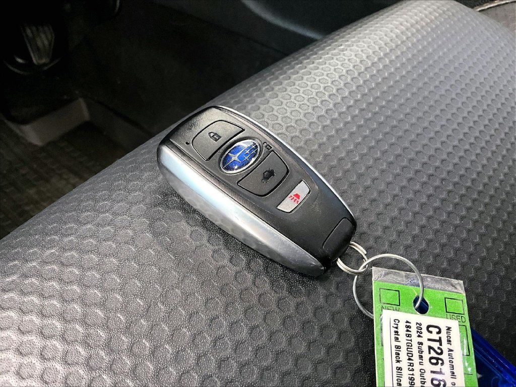Used 2024 Subaru Outback Wilderness AWD/4WD image 30