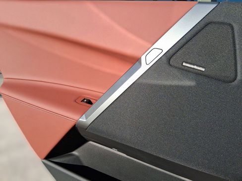 New 2026 BMW iX xDrive60 w/ M Sport Package image 28