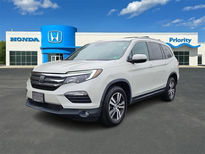 Certified 2017 Honda Pilot EX