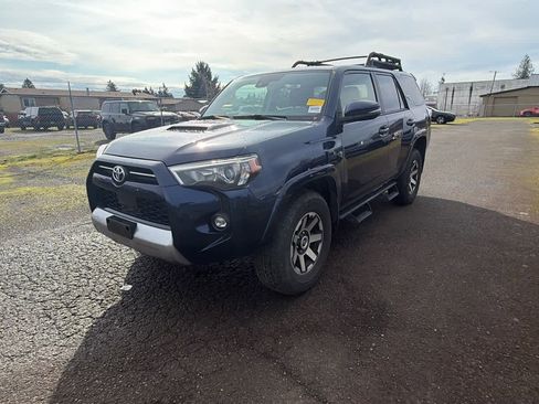 Certified 2024 Toyota 4Runner TRD Off-Road Premium w/ Moonroof Package image 2