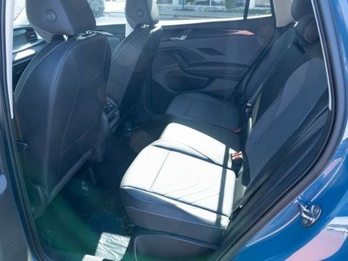 New 2026 Volkswagen Tiguan SE image 29