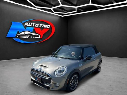 Used 2017 MINI Cooper S FWD image 1