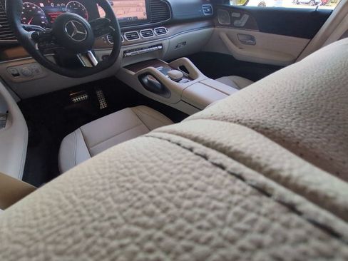 Used 2026 Mercedes-Benz GLS 450 4MATIC image 19