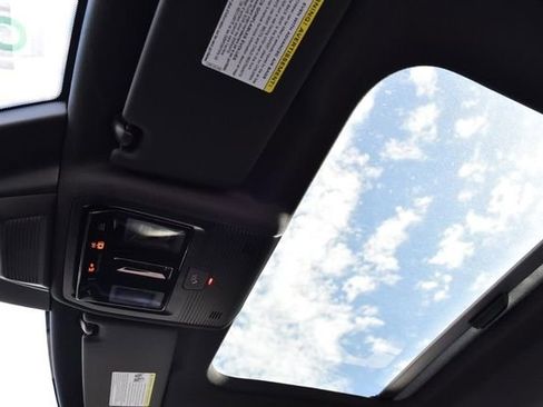 New 2026 Volkswagen Golf image 21