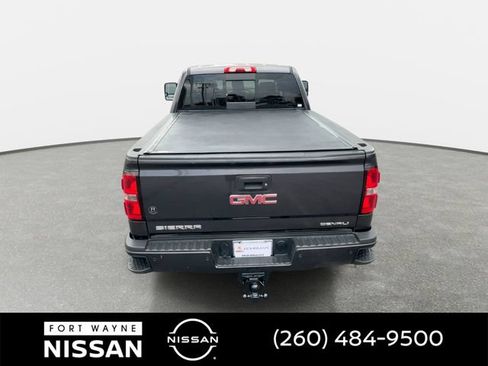 Used 2016 GMC Sierra 2500 Denali w/ Duramax Plus Package AWD/4WD image 30