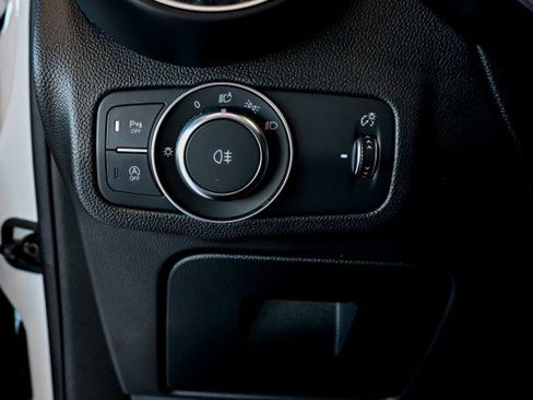 Used 2023 Alfa Romeo Stelvio Veloce image 46