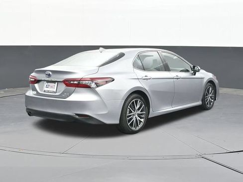 Used 2024 Toyota Camry XLE FWD image 15