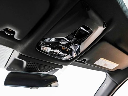 Used 2025 BMW X2 xDrive28i image 27