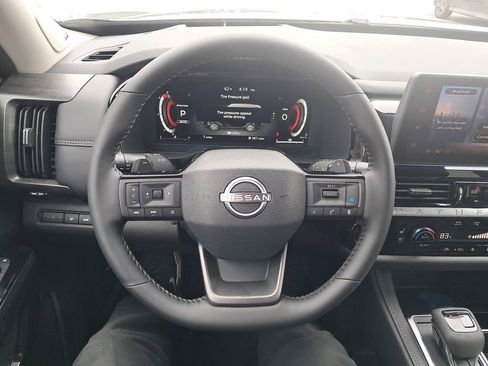 New 2026 Nissan Pathfinder Platinum w/ Lighting Package AWD/4WD image 15
