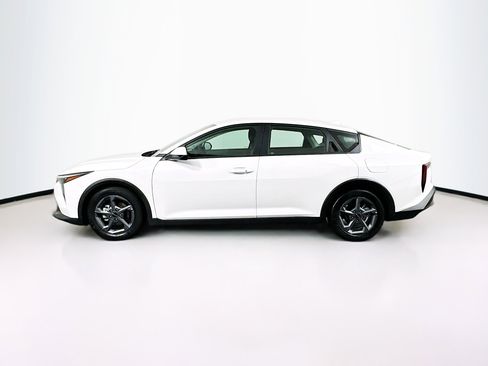Used 2025 Kia K4 LXS image 4