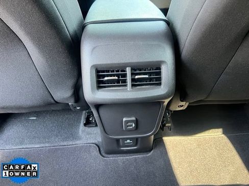 Used 2024 Chevrolet Equinox LT AWD/4WD image 13