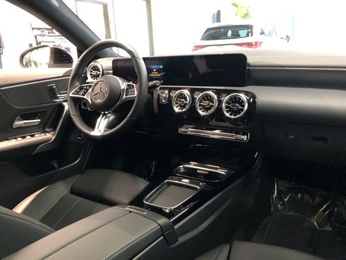 New 2025 Mercedes-Benz CLA 250 4MATIC image 13